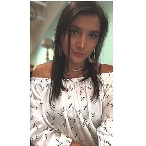 Meet your Posher, Emily grace